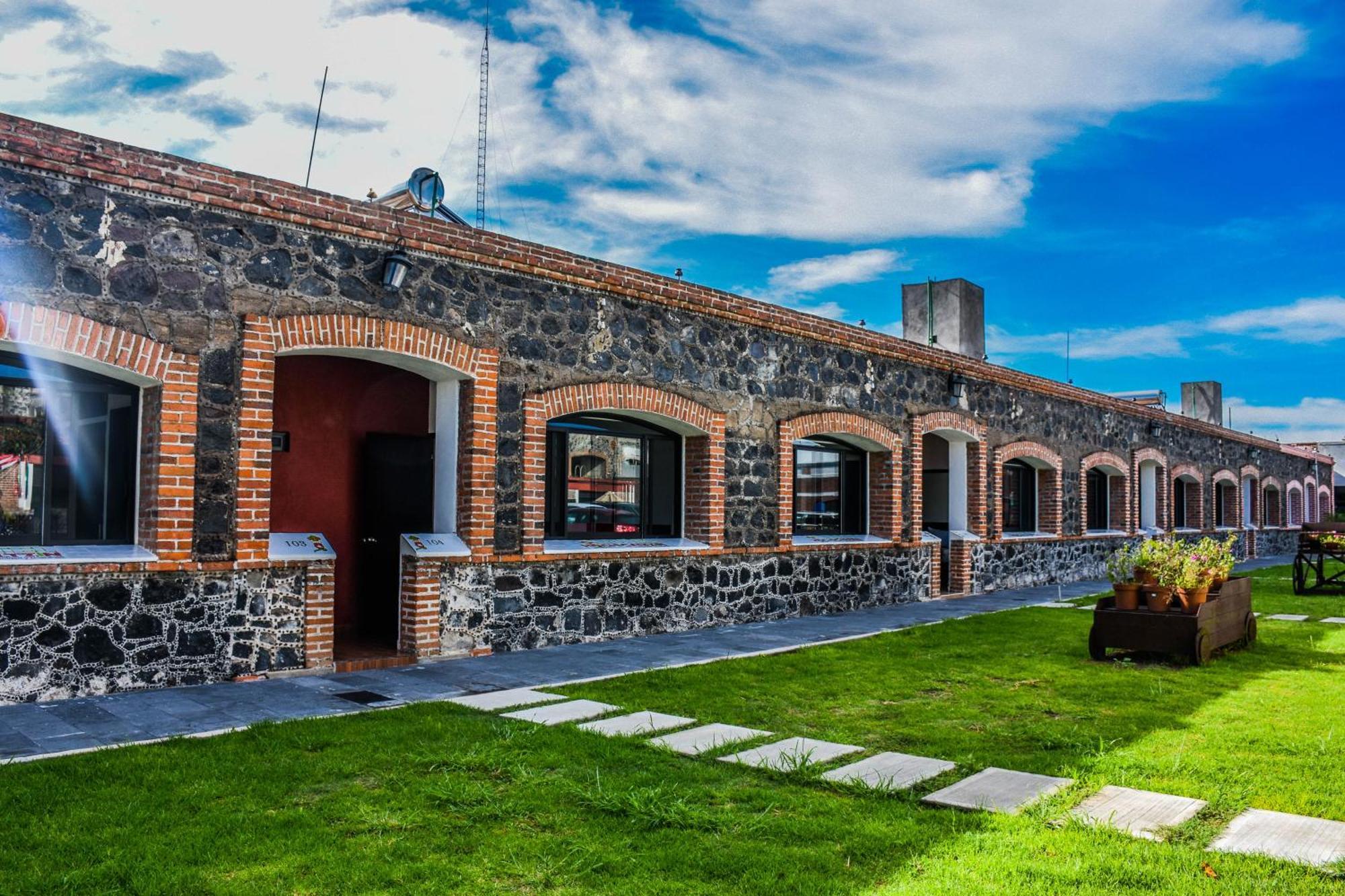 Hotel Xochicaltzin Atlixco Bagian luar foto